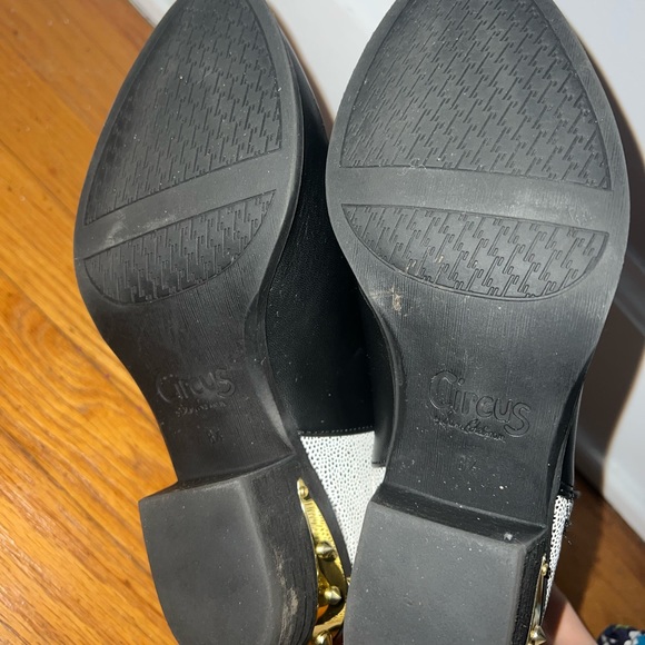 Booties - Picture 3 of 5